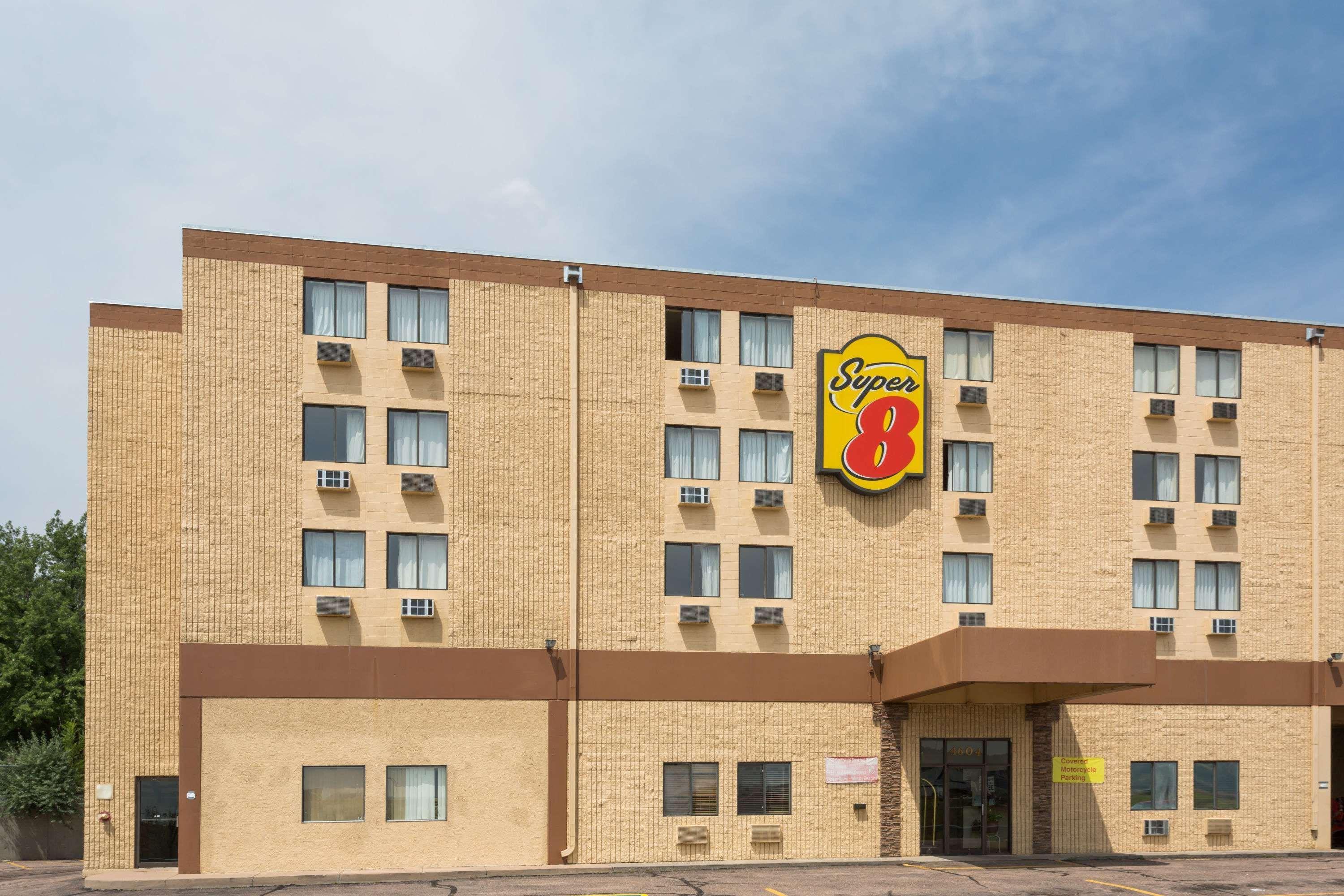 Super 8 By Wyndham Colo. Sprs. Garden Of The Gods Hotel Colorado Springs Exterior photo